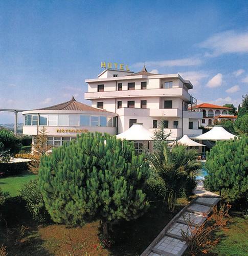 Villa Dei Romanzi Tortoreto Exterior foto